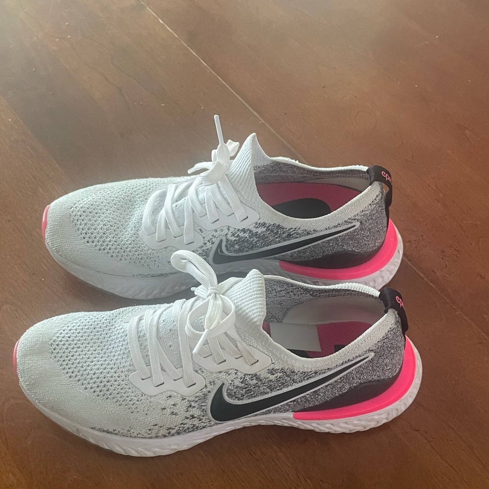 Nike Epic React running shoes. Women’s size 9.5
